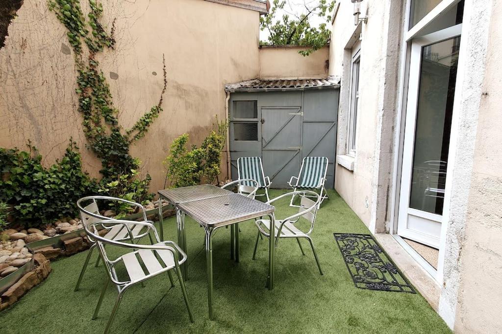 Classe 4 Etoiles - Cybele - Centre Ville 2 Chambres, Cour Privative Et Garage Vienne  Exterior photo