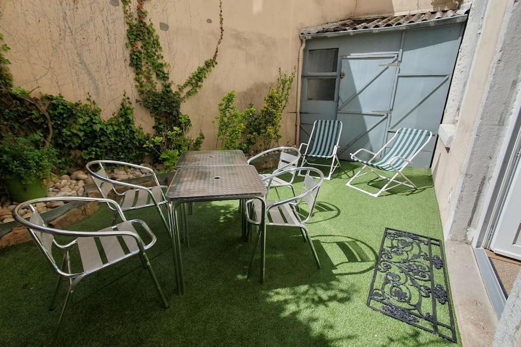 Classe 4 Etoiles - Cybele - Centre Ville 2 Chambres, Cour Privative Et Garage Vienne  Exterior photo